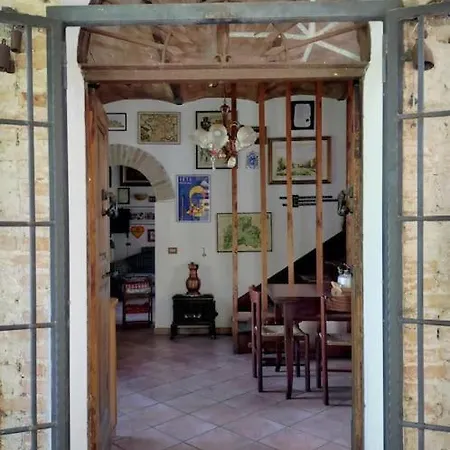 Vakantiehuis Casale Del Pino Narni *