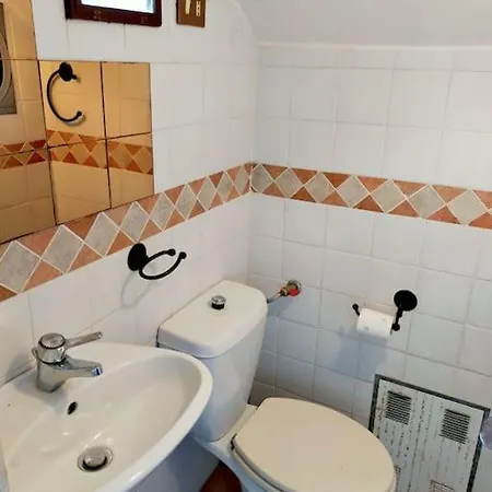 Casale Del Pino Narni 펜션 *