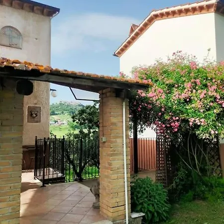 Vakantiehuis Casale Del Pino Narni